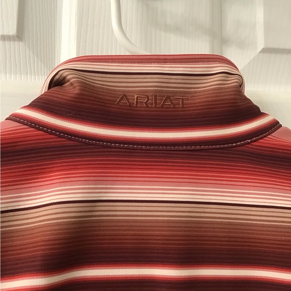 ARIAT SZ M SOFT SHELL WOMENS JACKET IN BLUSHING SERAPE NWOT SOUTHWEST MOTIF COAT - Picture 4 of 4